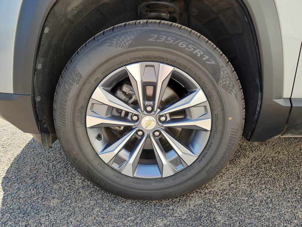 Used 2025 Chevrolet Equinox LT w/ Convenience Package II FWD image 14