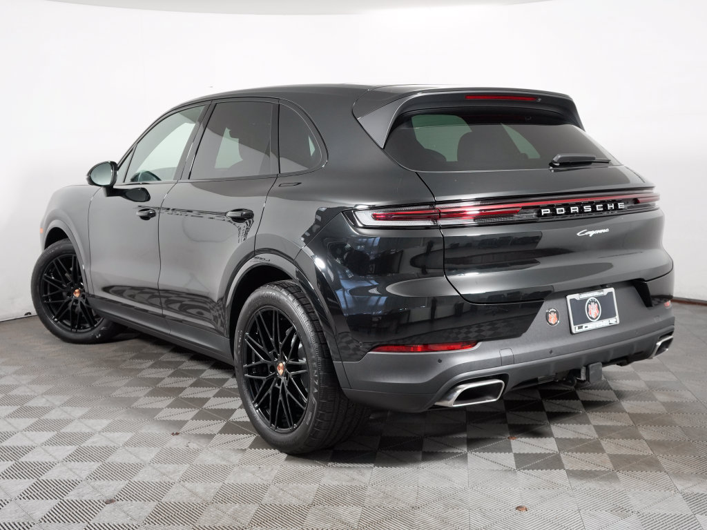 New 2026 Porsche Cayenne AWD/4WD image 3