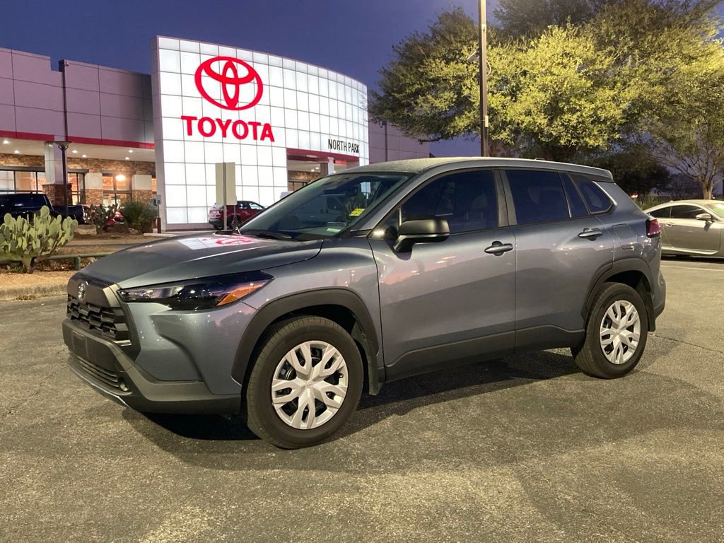 Used 2026 Toyota Corolla Cross L image 1