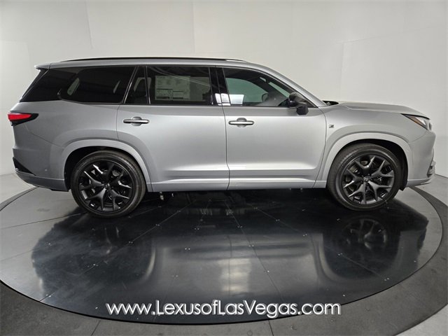 New 2025 Lexus TX 500h AWD image 3