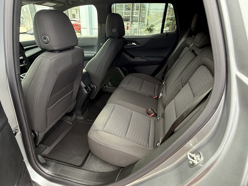 New 2026 Chevrolet Equinox LT w/ LPO, Floor Liner Package image 34