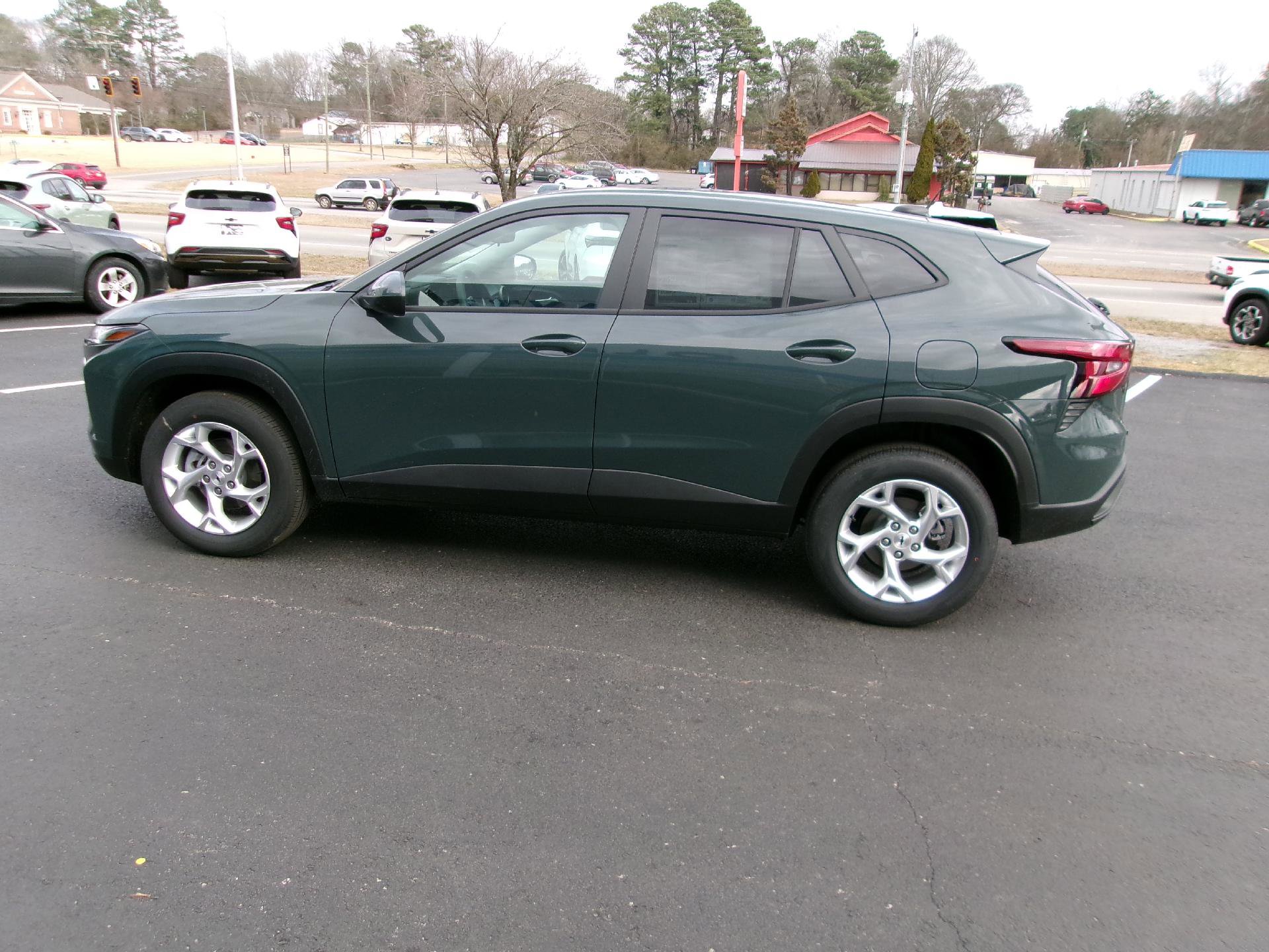 New 2026 Chevrolet Trax LS w/ LS Convenience Package image 5