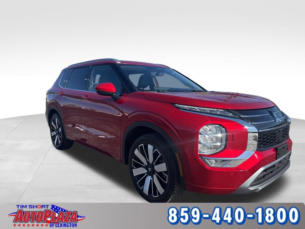 Used 2025 Mitsubishi Outlander SEL image 9