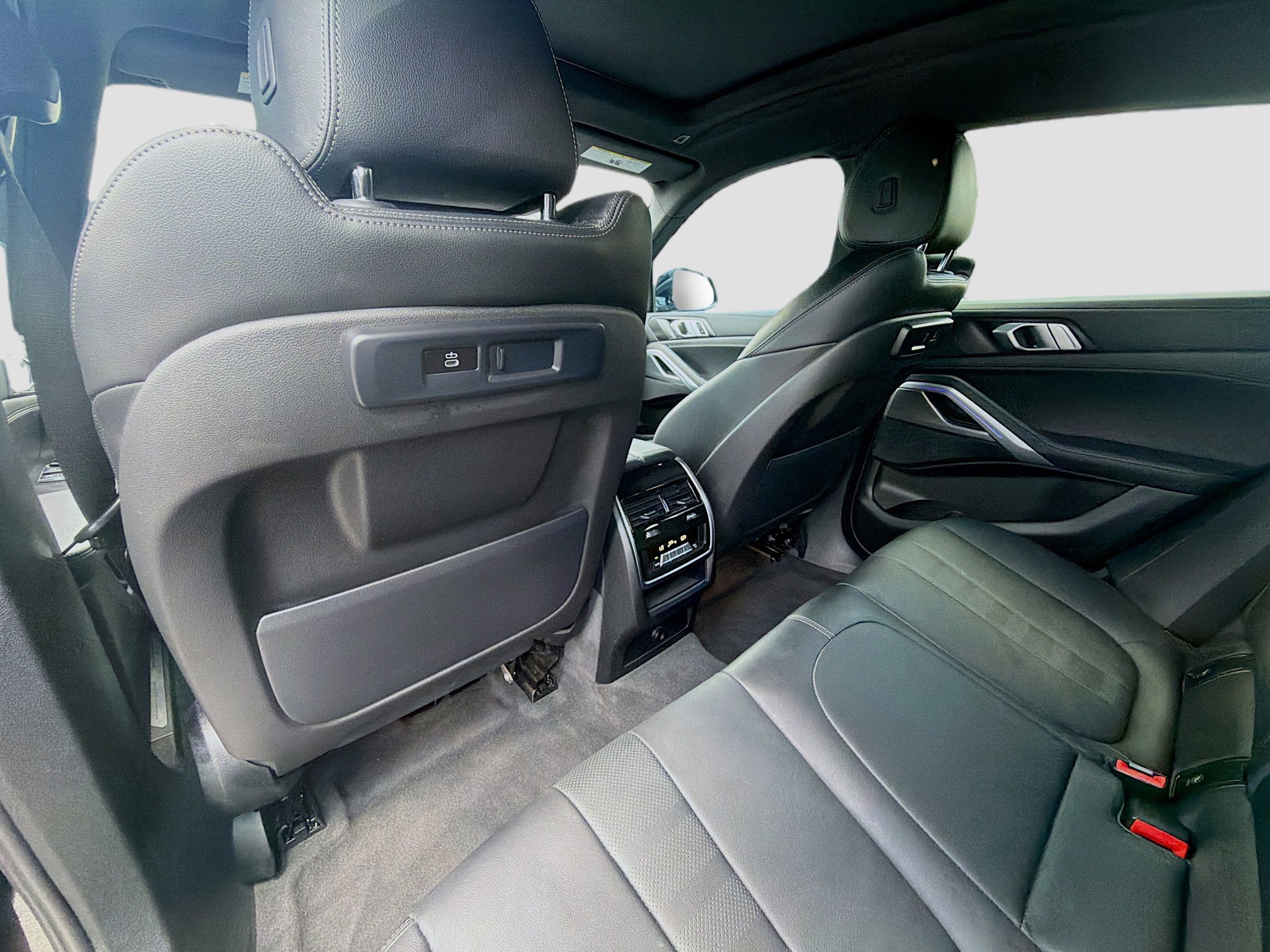 Used 2022 BMW X6 xDrive40i w/ Premium Package AWD/4WD image 25