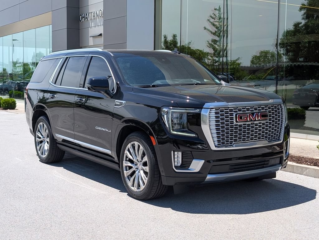 Used 2023 GMC Yukon Denali w/ Advanced Technology Package AWD/4WD image 8