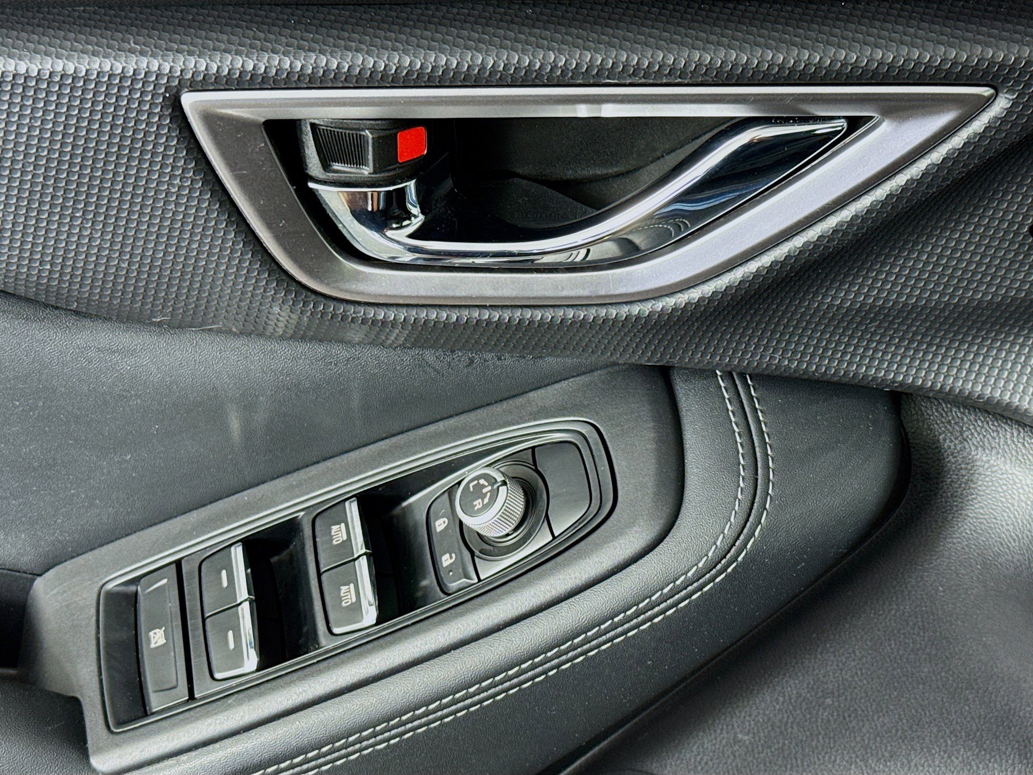 Used 2020 Subaru Forester Touring image 23