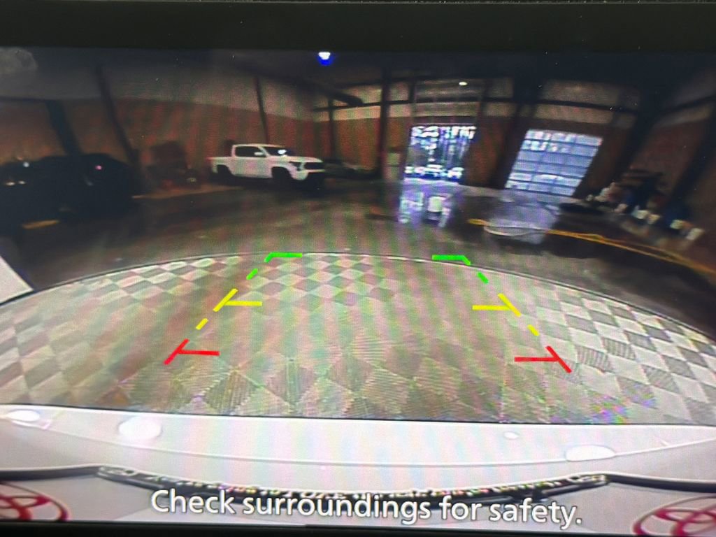 Used 2024 Nissan Rogue S image 29