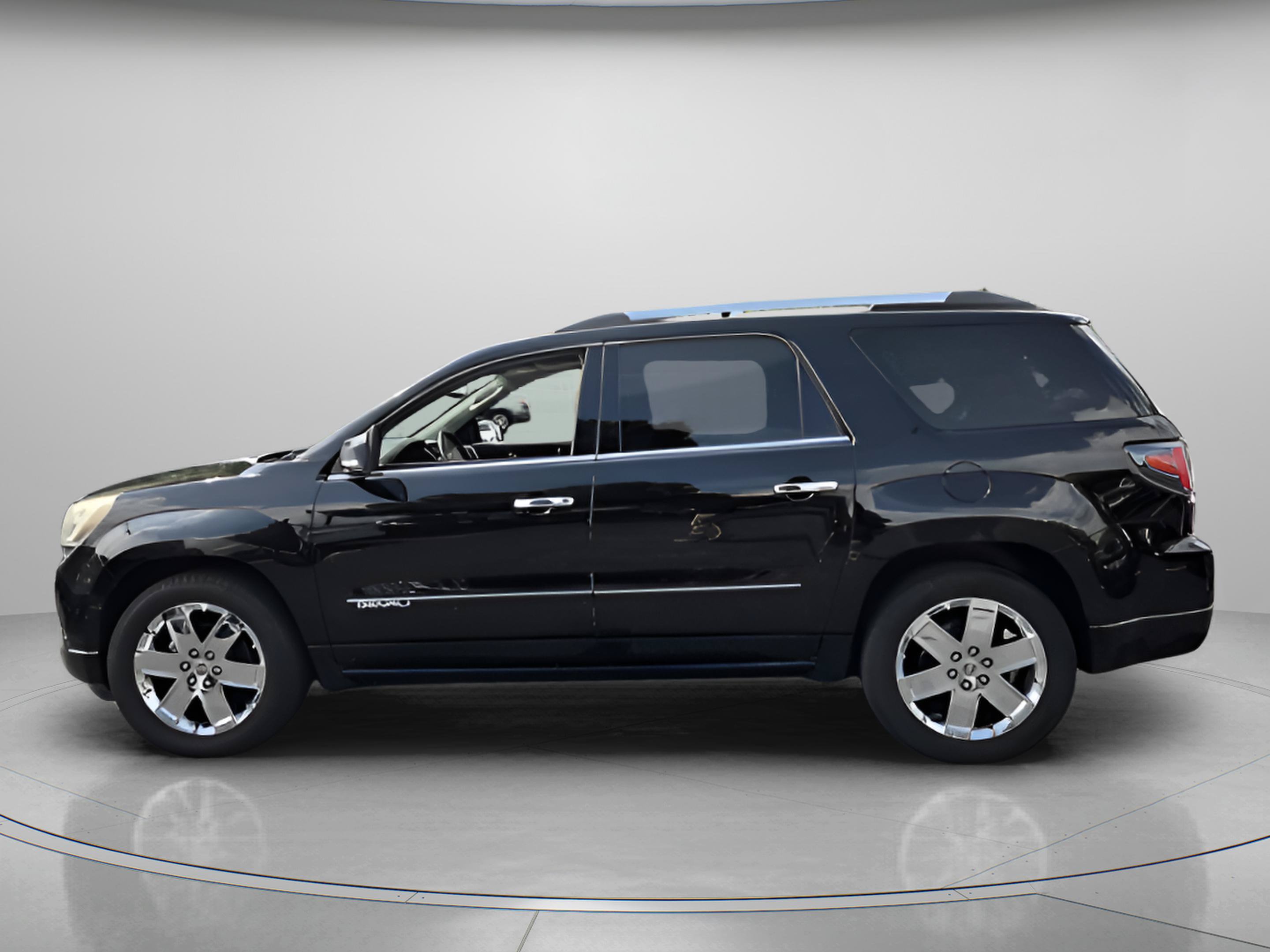 Used 2016 GMC Acadia Denali FWD image 2