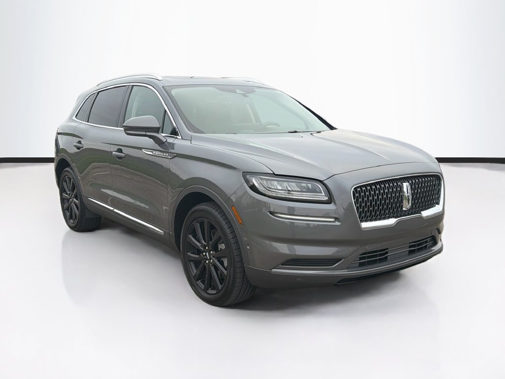 Used 2023 Lincoln Nautilus Reserve w/ Equipment Group 201A AWD/4WD image 3