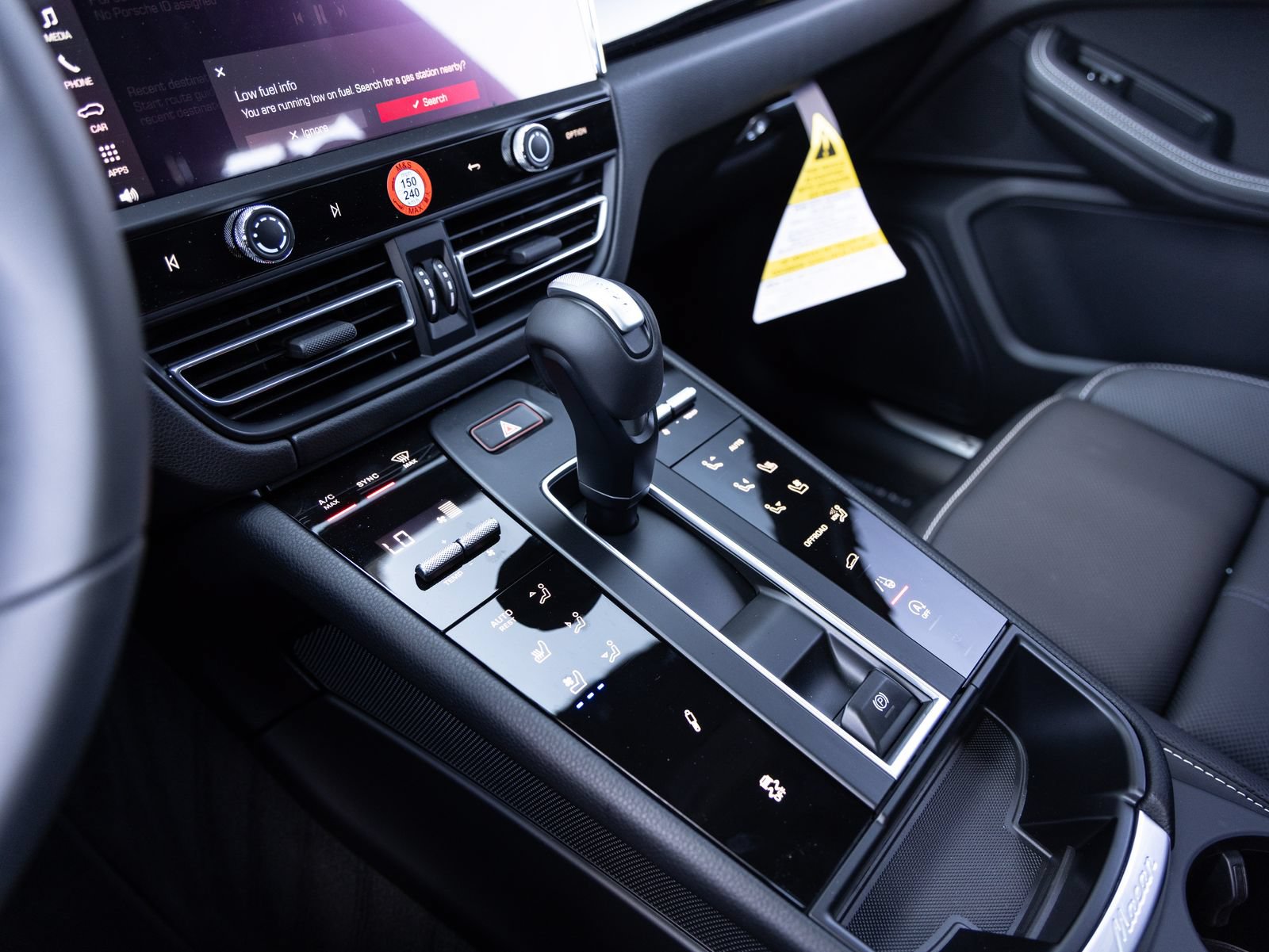 New 2026 Porsche Macan S AWD/4WD image 18