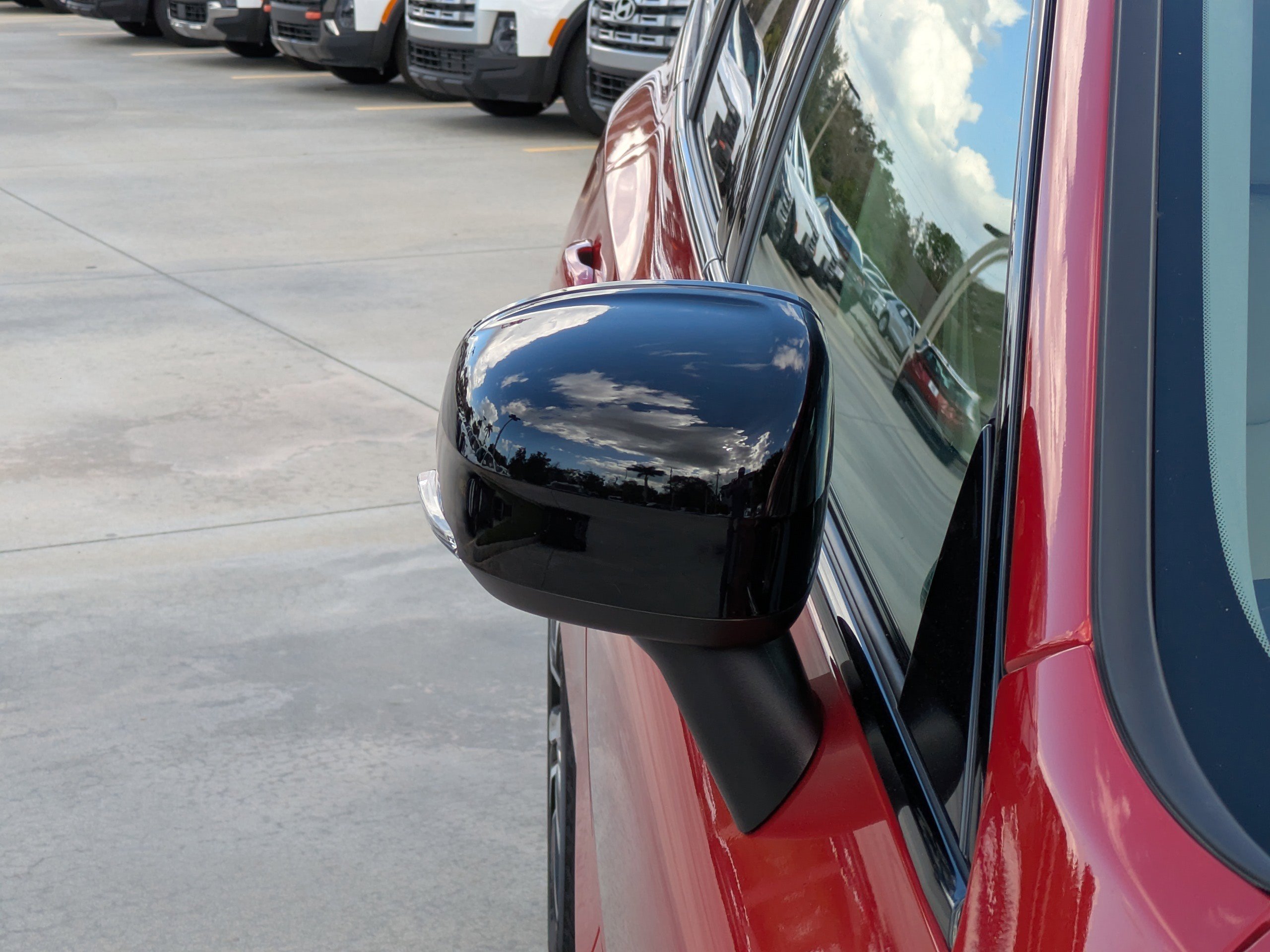 Used 2023 Volvo XC60 B5 Plus w/ Protection Package Premier image 8