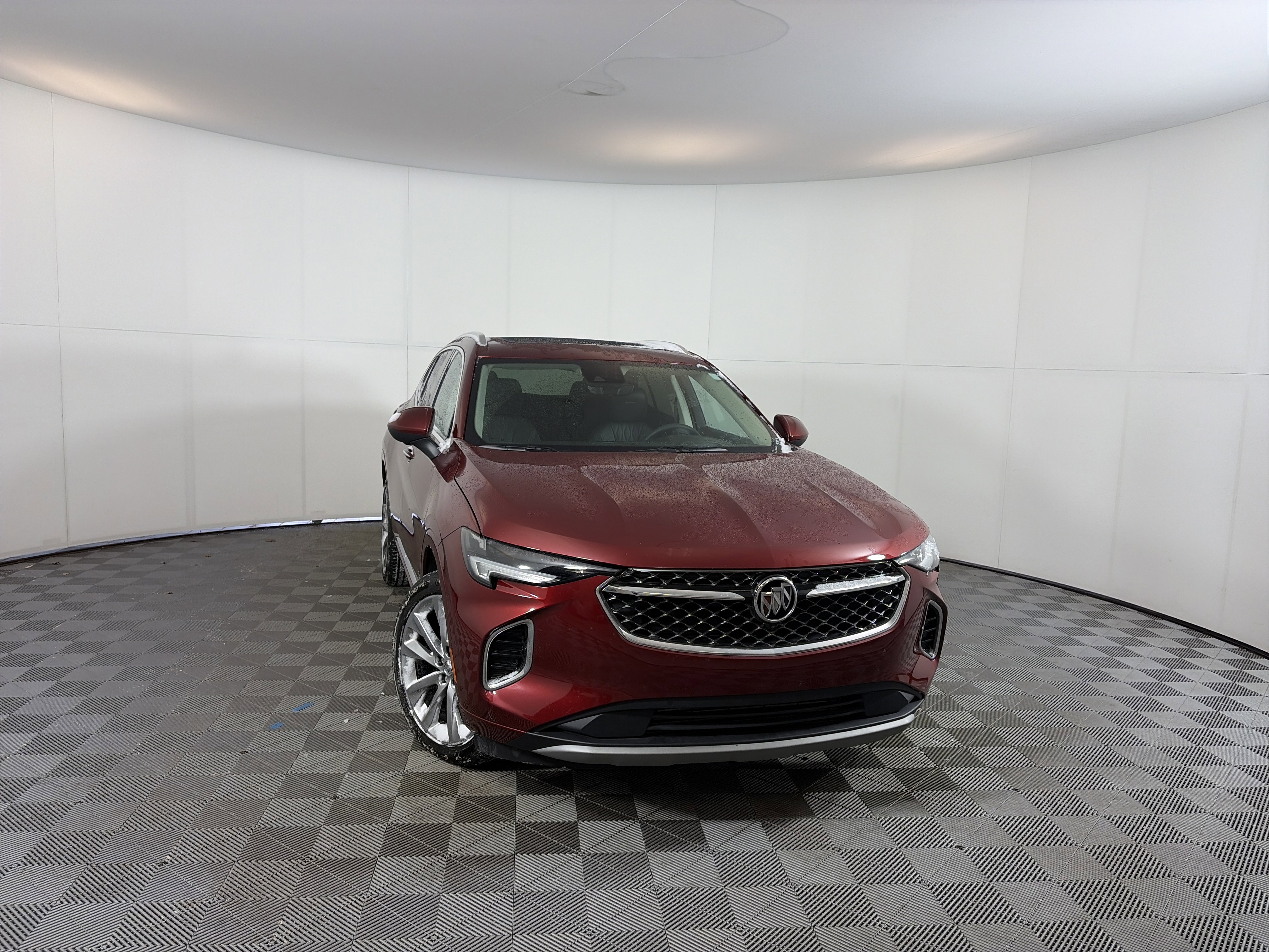 Used 2023 Buick Envision Avenir image 1