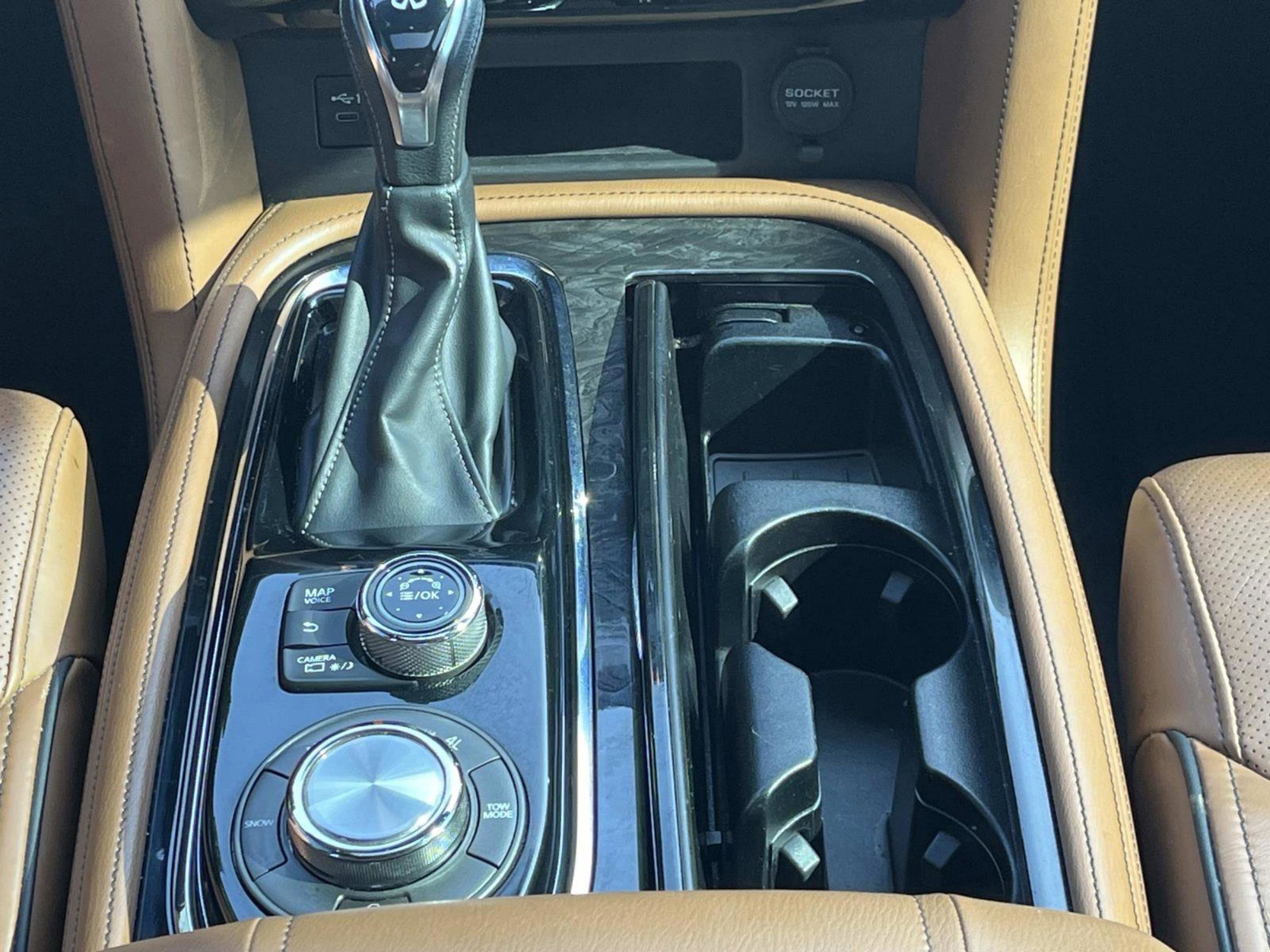 Used 2021 INFINITI QX80 Sensory w/ All-Season Package image 13