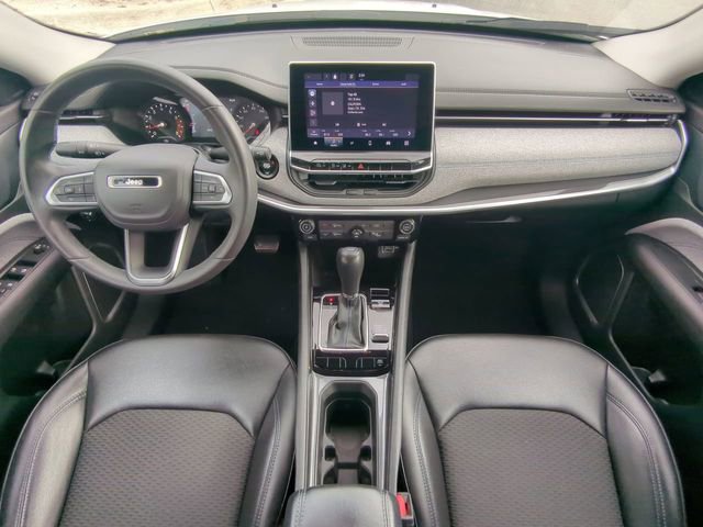 Certified 2022 Jeep Compass Latitude image 17