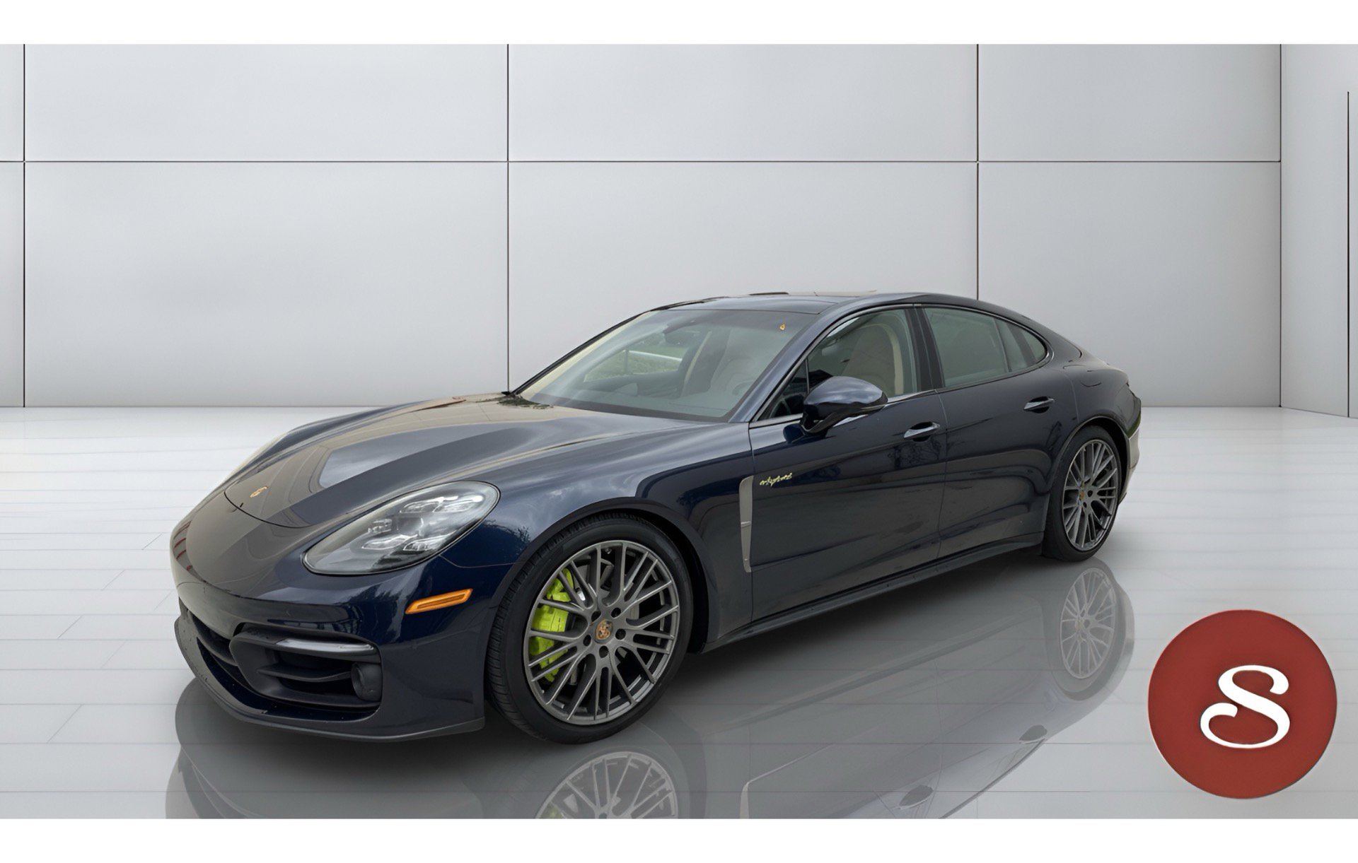 Used 2023 Porsche Panamera 4 Platinum Edition AWD/4WD image 1