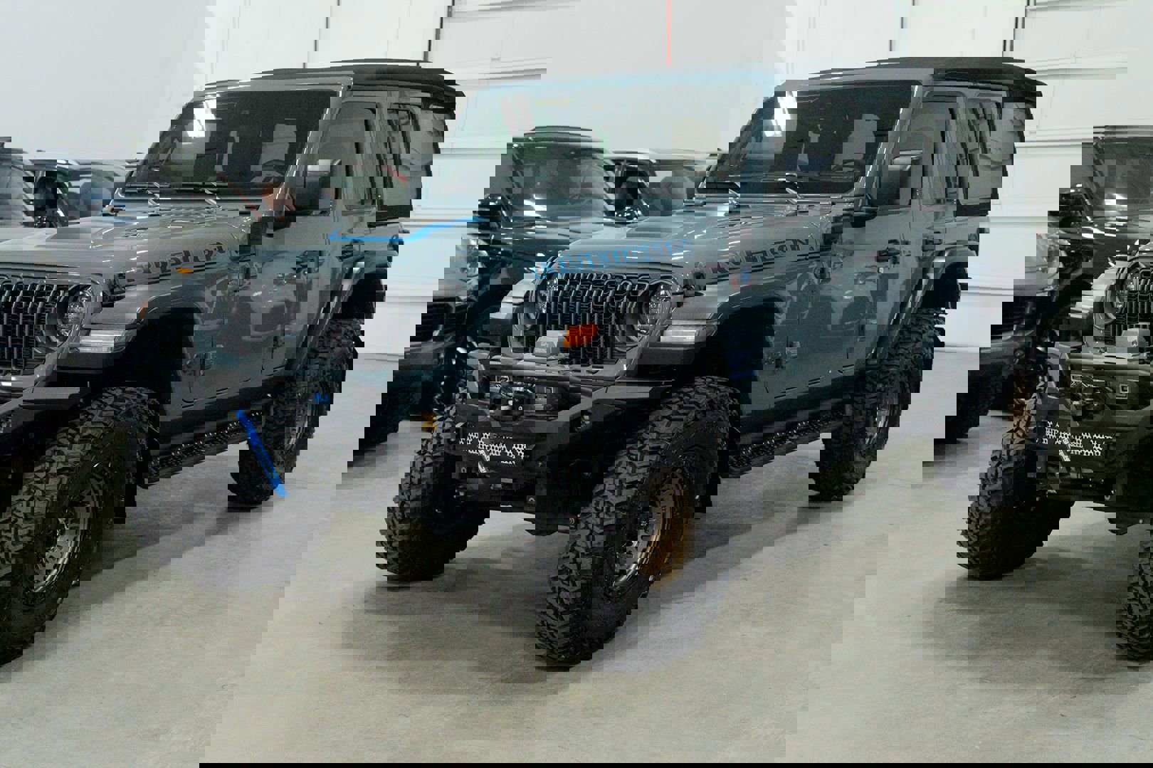 Used 2024 Jeep Wrangler Unlimited Rubicon 4xe w/ Convenience Group image 3