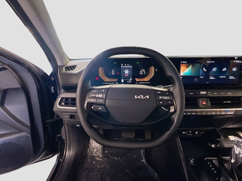 Used 2025 Kia K4 FWD image 11