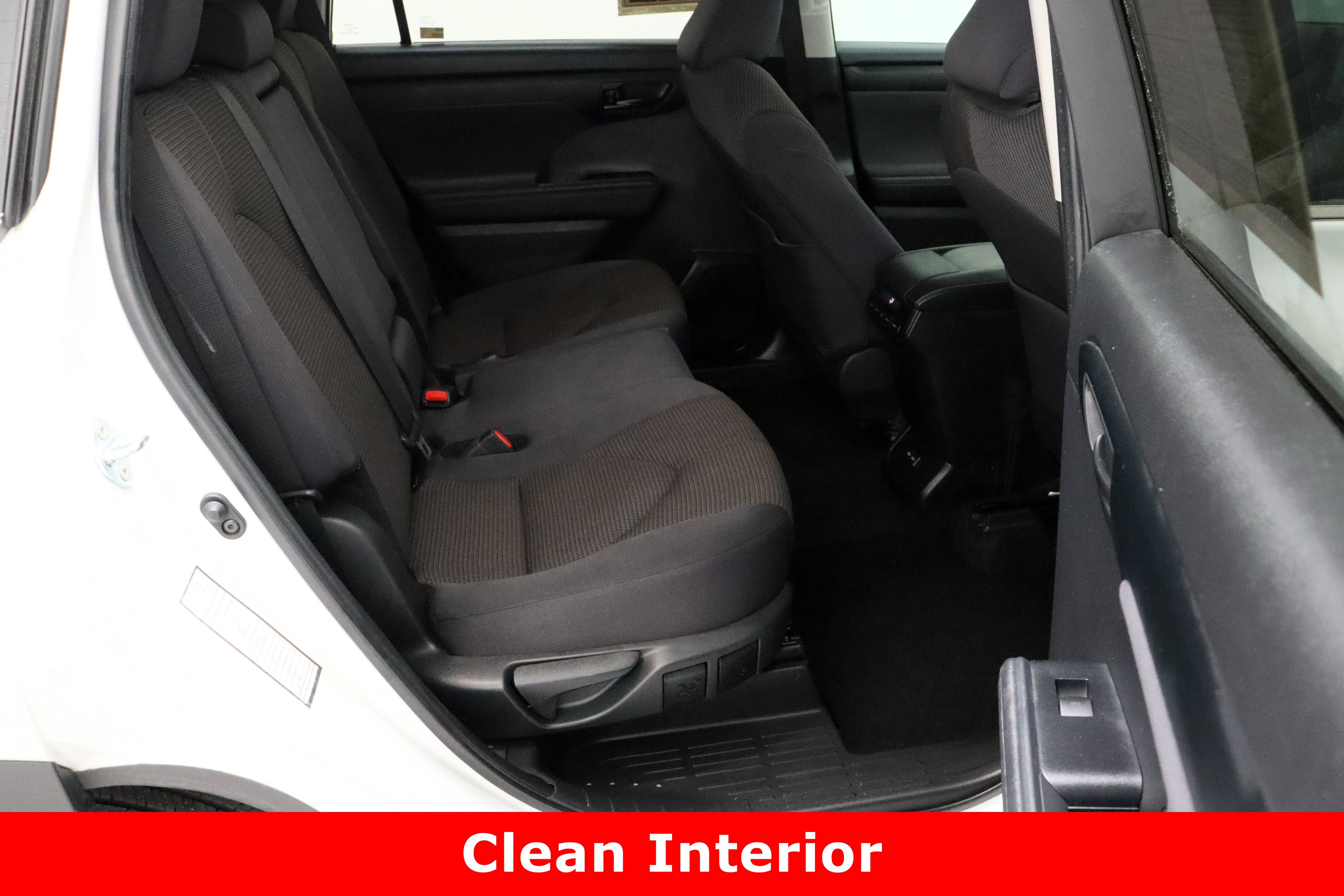 Used 2024 Toyota Highlander LE image 36