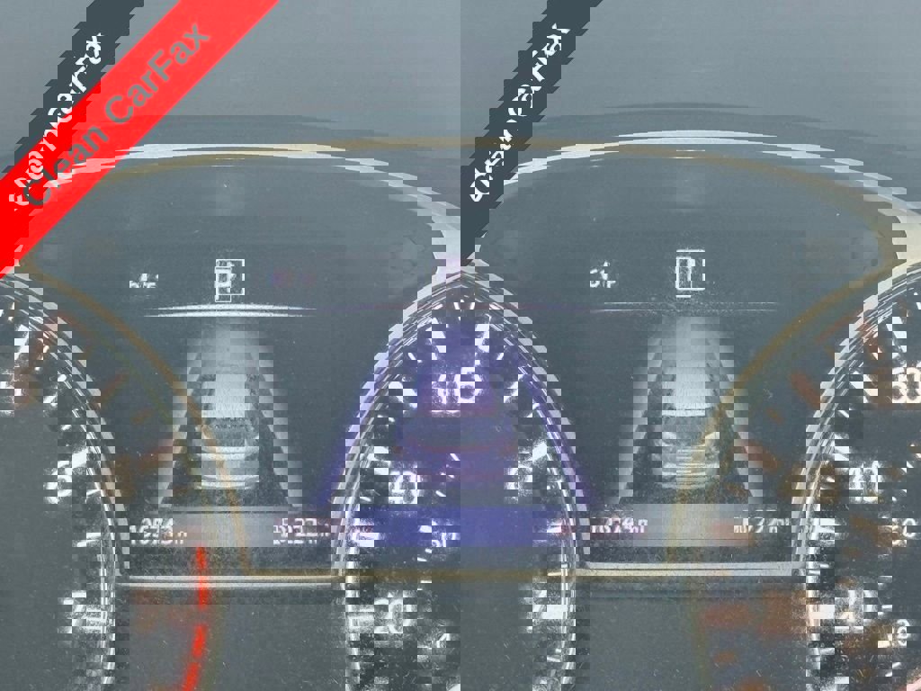 Used 2017 Nissan Pathfinder SV image 3