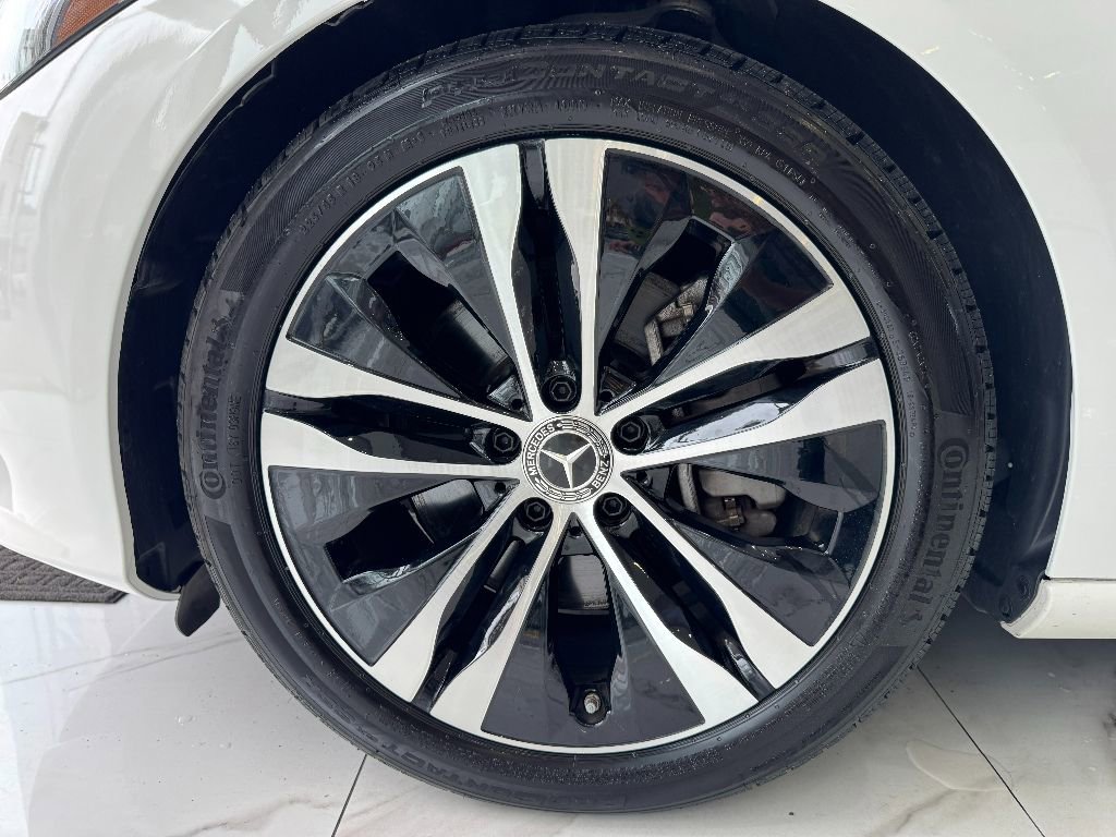 Used 2022 Mercedes-Benz C 300 4MATIC Sedan image 7