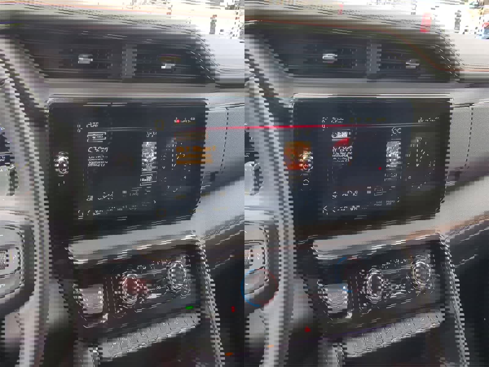 Used 2024 GMC Sierra 1500 AT4 w/ Technology Package image 33