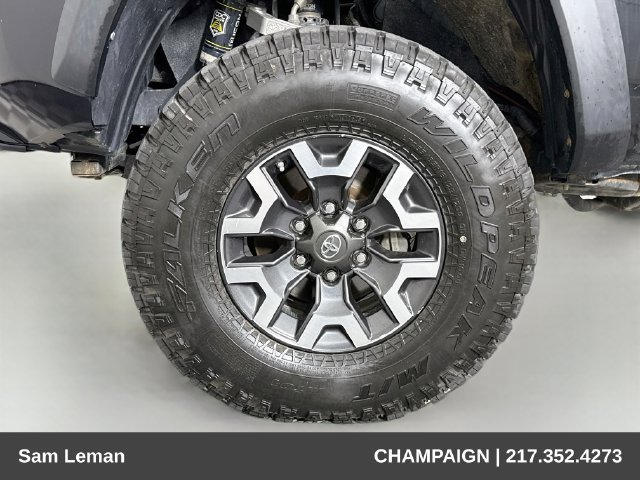 Used 2020 Toyota Tacoma TRD Off-Road AWD/4WD image 28
