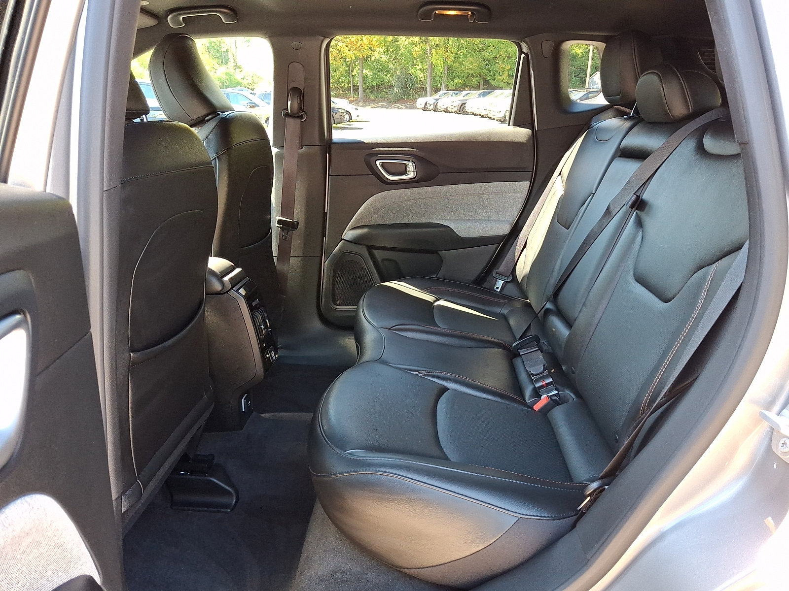 Certified 2023 Jeep Compass Latitude AWD/4WD image 10
