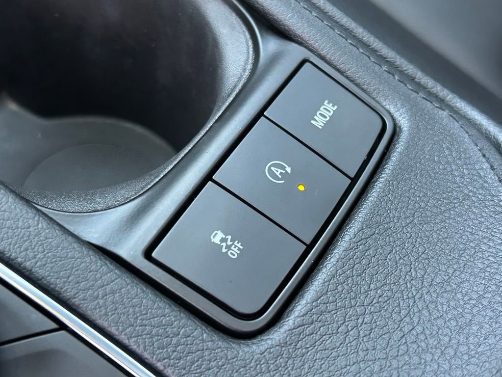 Used 2025 Cadillac XT4 Sport w/ Cold Weather Package image 30