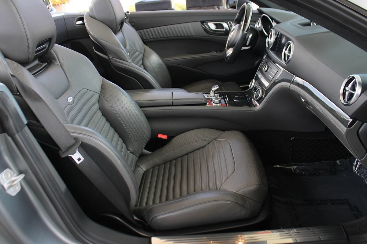 Used 2017 Mercedes-Benz SL 550 image 22
