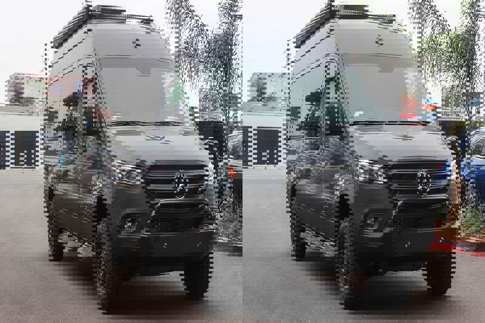 Used 2023 Mercedes-Benz Sprinter 2500 image 3