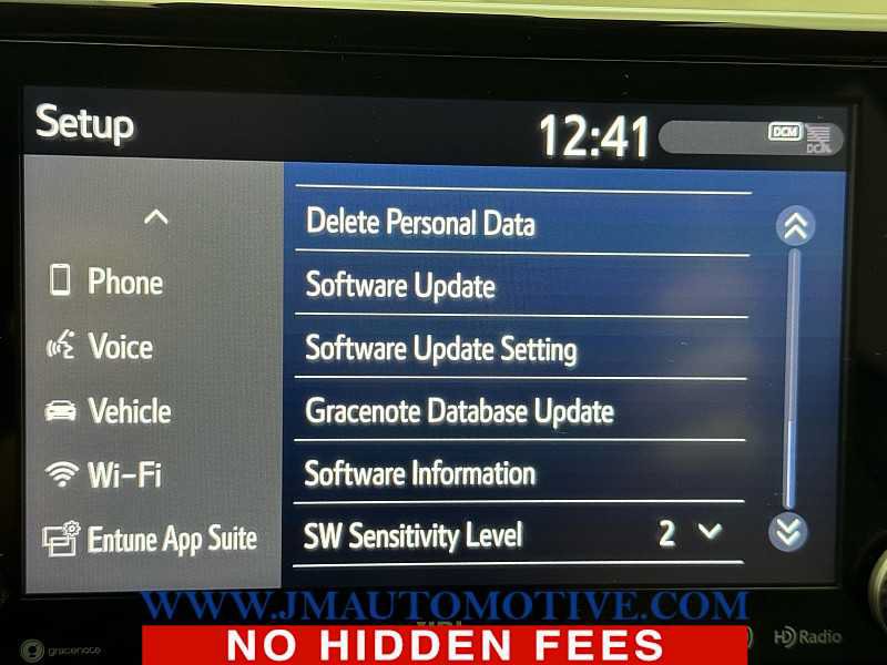 Used 2019 Toyota RAV4 XLE Premium w/ Cold Weather Package AWD/4WD image 32