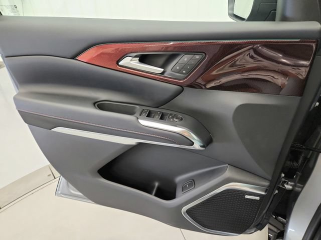 New 2026 Chevrolet Traverse RS w/ LPO, Floor Liner Package FWD image 28
