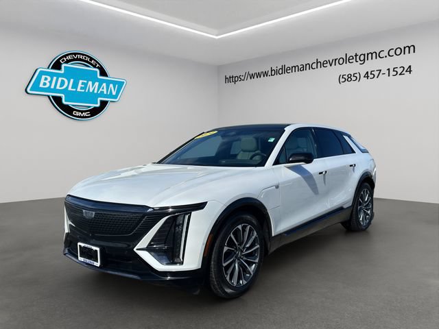 Used 2024 Cadillac Lyriq Sport w/ LPO, Floor Liner Package RWD image 3