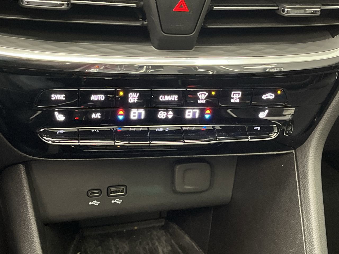 New 2026 Buick Encore GX Avenir w/ Avenir Technology Package AWD/4WD image 22