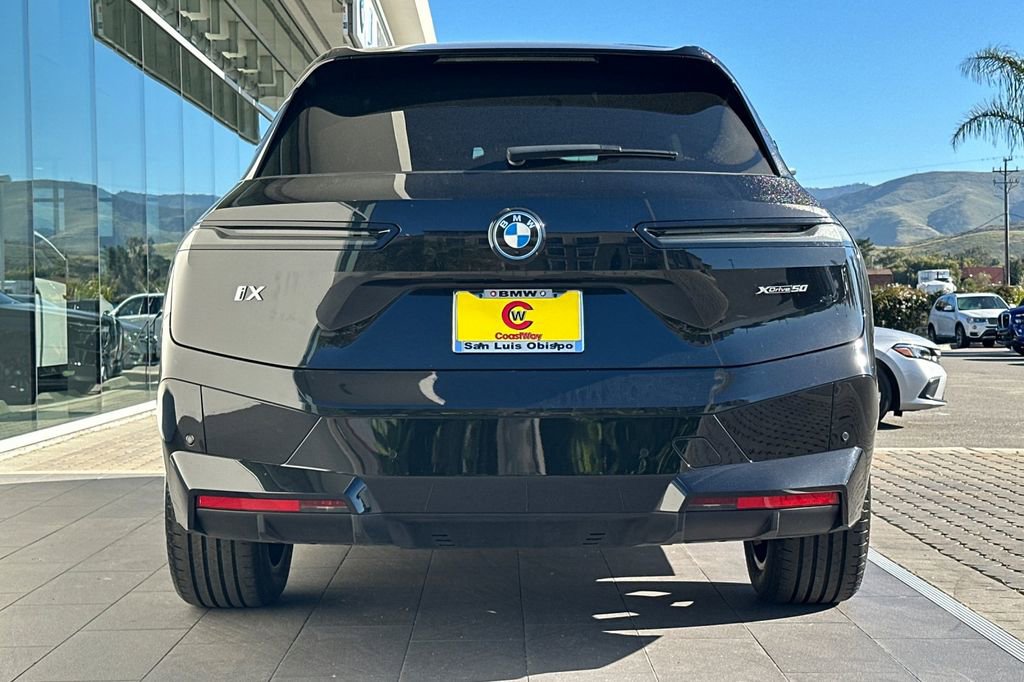 Used 2023 BMW iX xDrive50 w/ Premium Package image 4