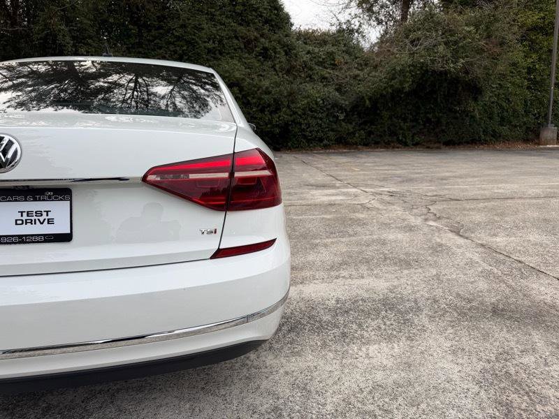 Used 2017 Volkswagen Passat 1.8T S image 8