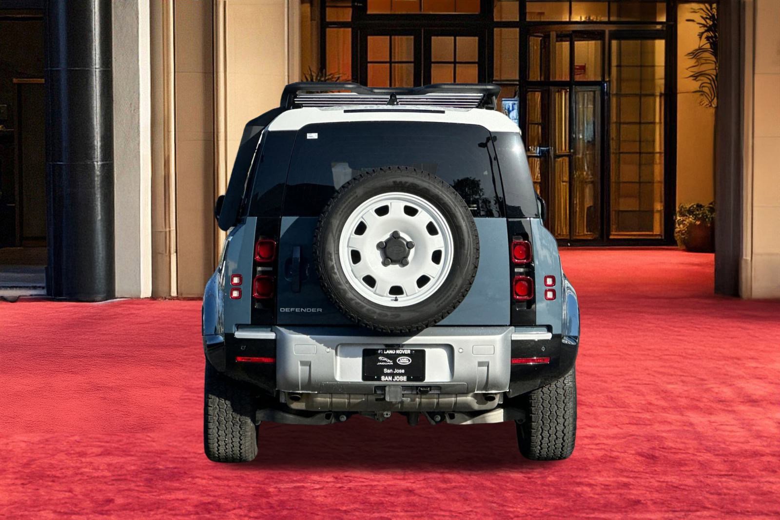 Used 2025 Land Rover Defender 110 S image 11