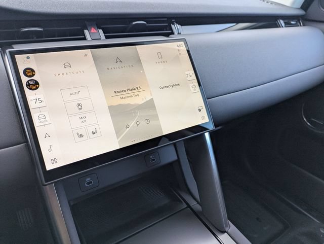 New 2025 Land Rover Discovery Sport S AWD/4WD image 11
