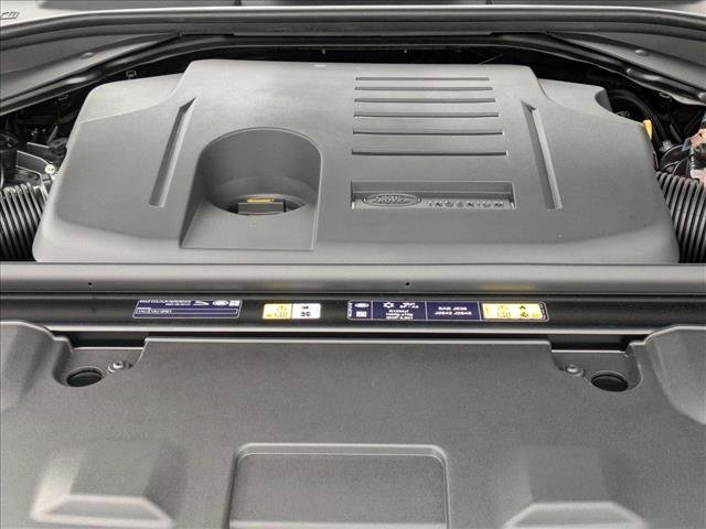 New 2026 Land Rover Range Rover Long Wheelbase SE image 19