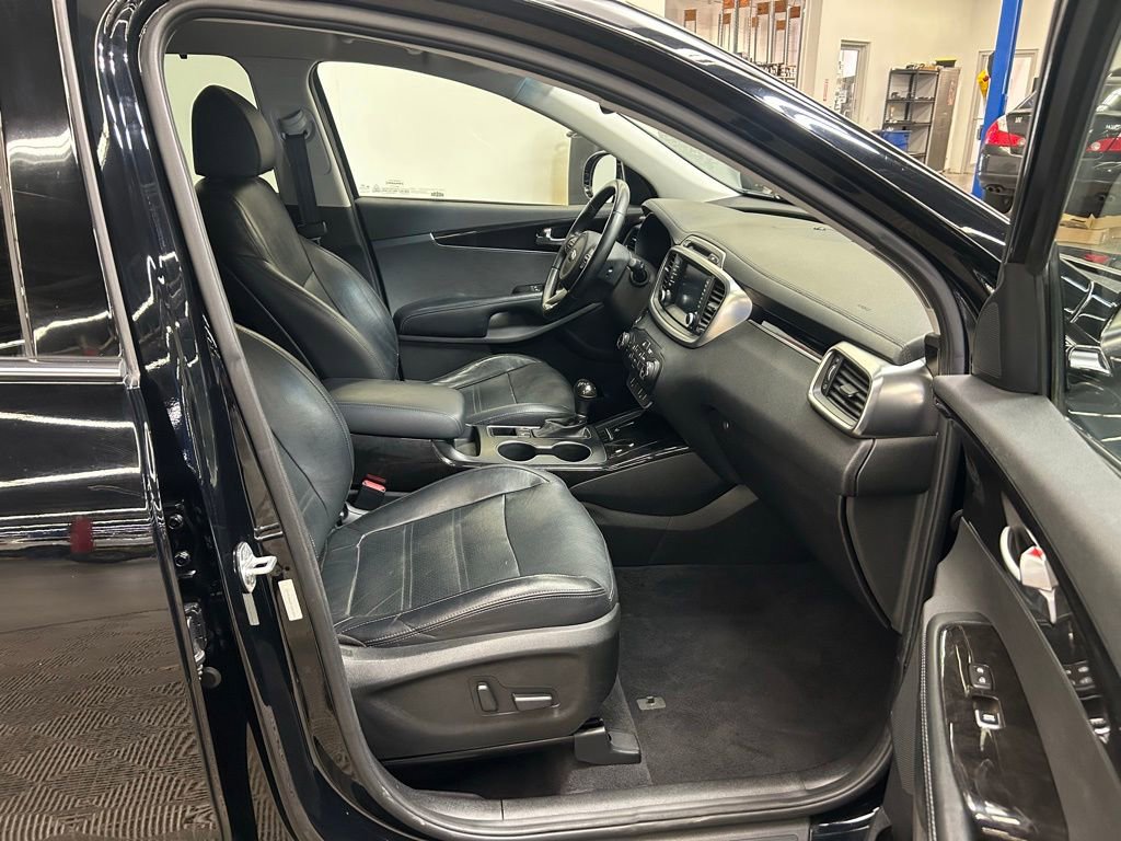 Used 2018 Kia Sorento EX FWD image 16