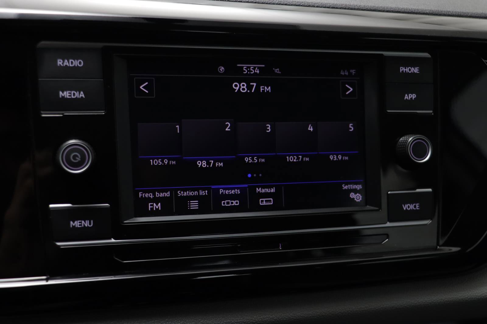 Certified 2023 Volkswagen Taos S image 8