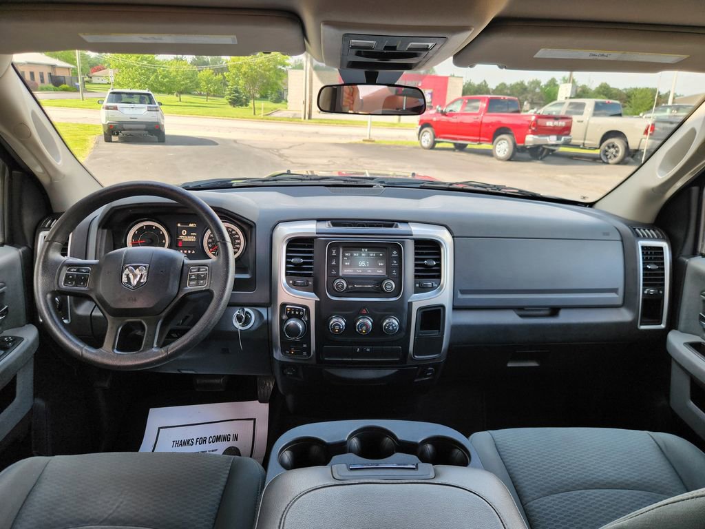 Used 2017 RAM 1500 Classic SLT AWD/4WD image 17