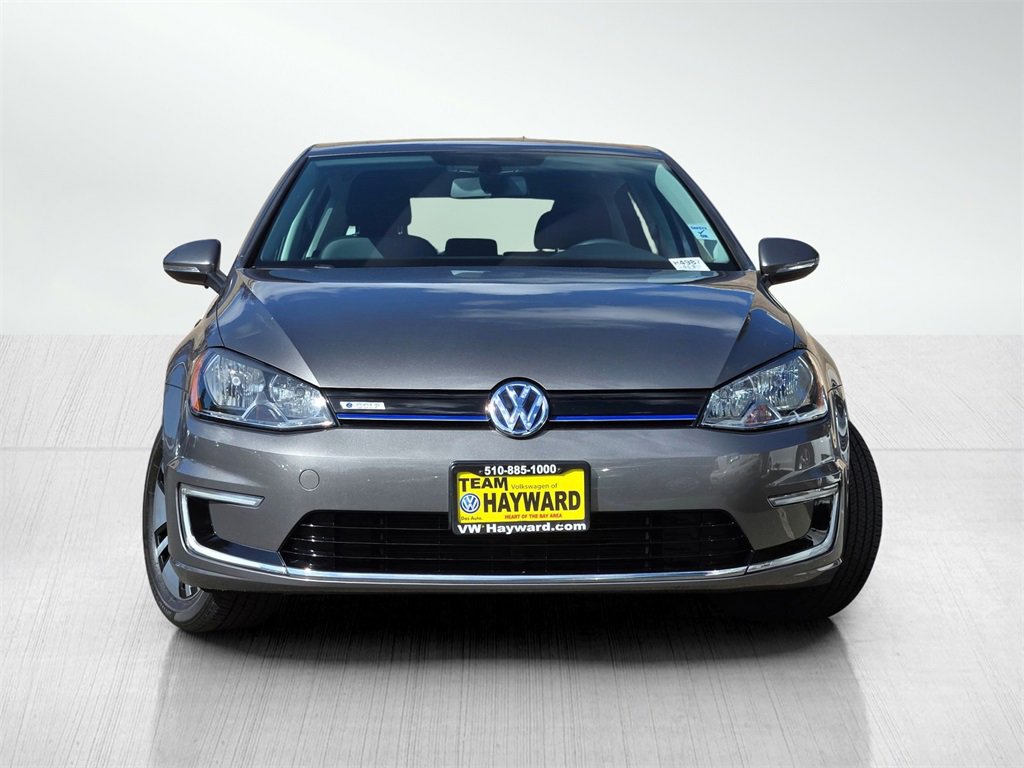 Used 2016 Volkswagen e-Golf SE w/ DC Fast Charging Package image 2