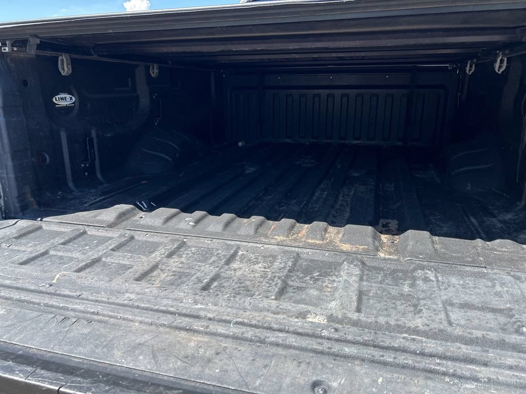 Used 2018 Nissan Titan SV w/ SV Convenience Package AWD/4WD image 40