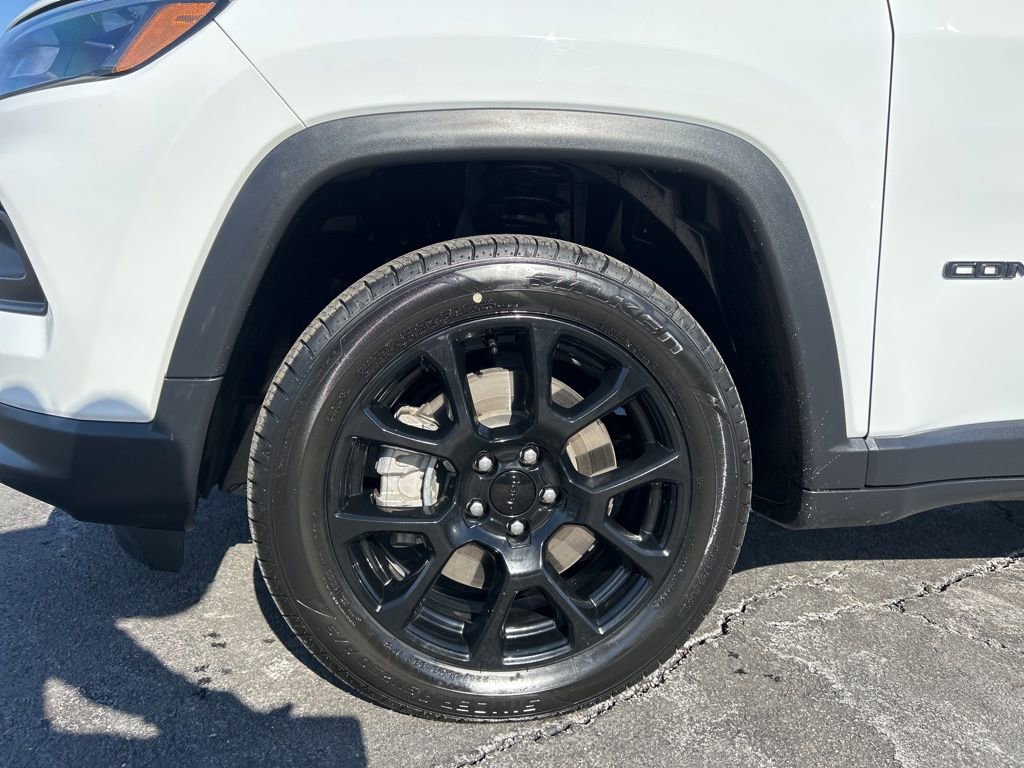 Used 2023 Jeep Compass Altitude image 34