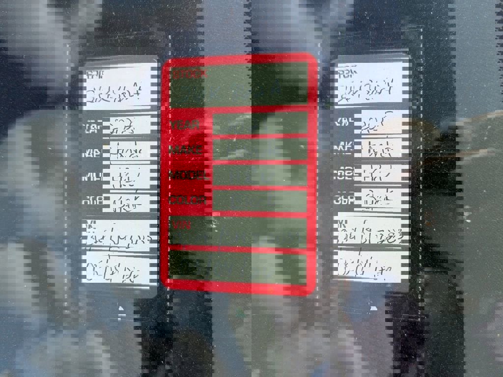 Used 2025 Honda HR-V LX image 10