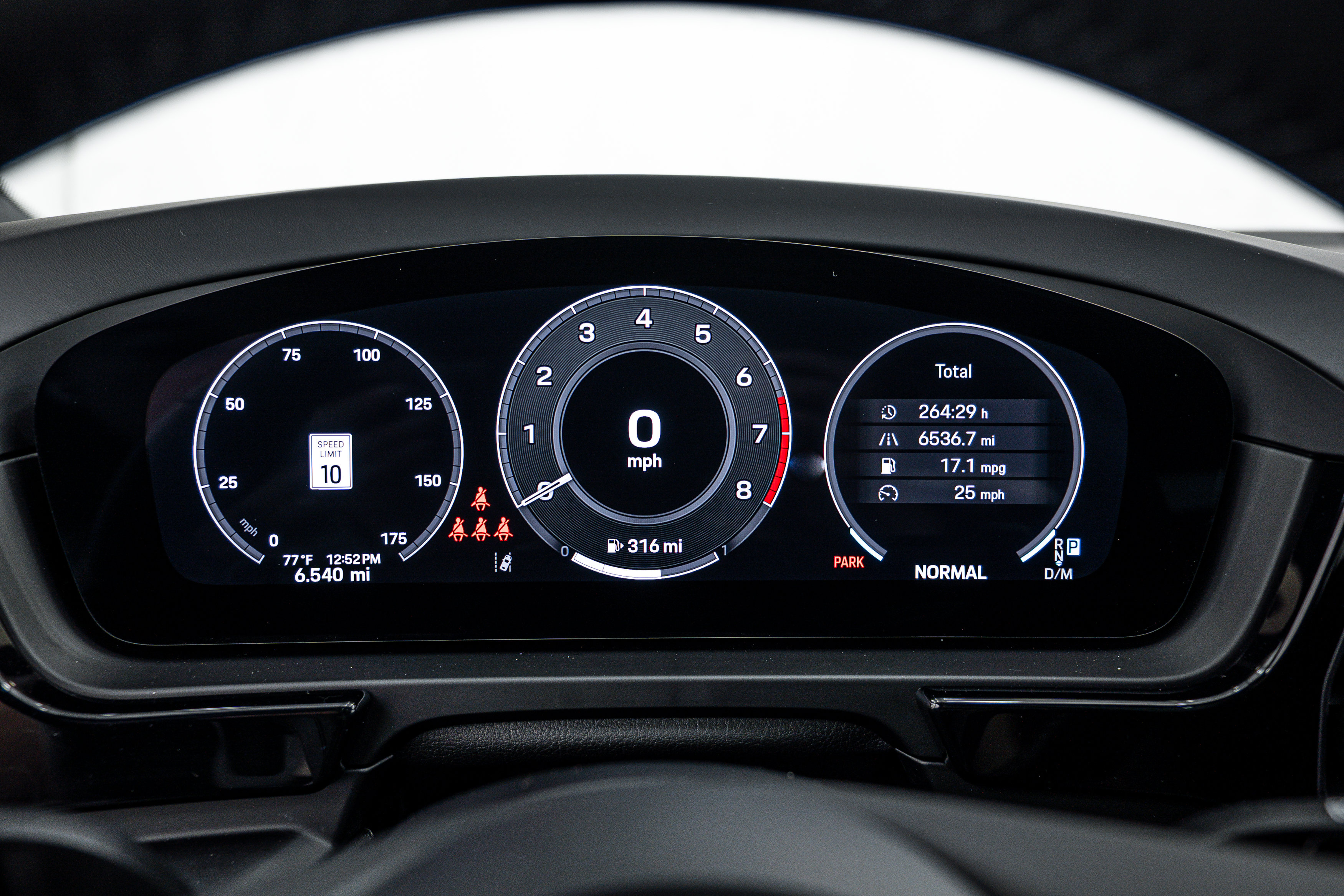 Certified 2026 Porsche Cayenne AWD/4WD image 23