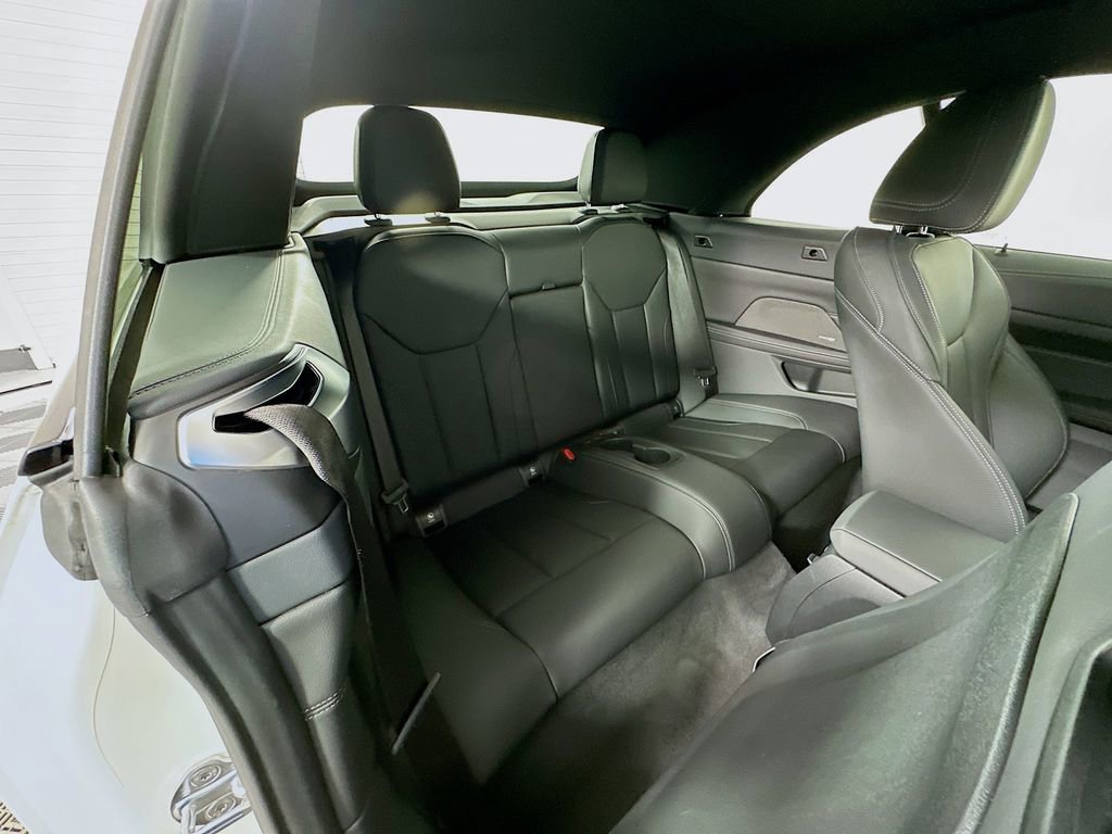 Used 2025 BMW M440i Convertible w/ Premium Package image 27