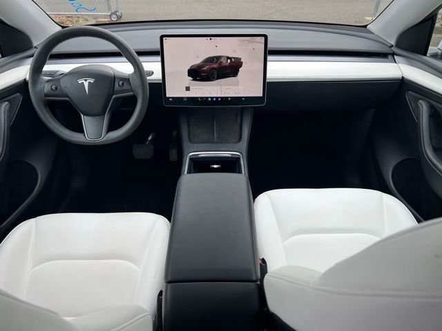 Used 2023 Tesla Model Y Long Range AWD/4WD image 12