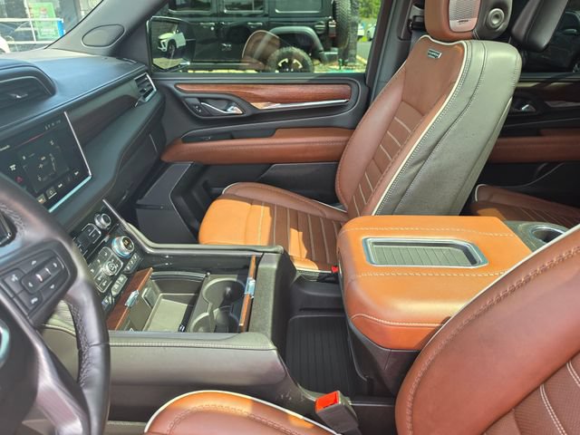 Used 2023 GMC Yukon Denali Ultimate AWD/4WD image 31